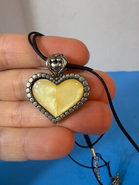 Heart Pendant Necklace with Yellow Mother-of-Pearl Inlay